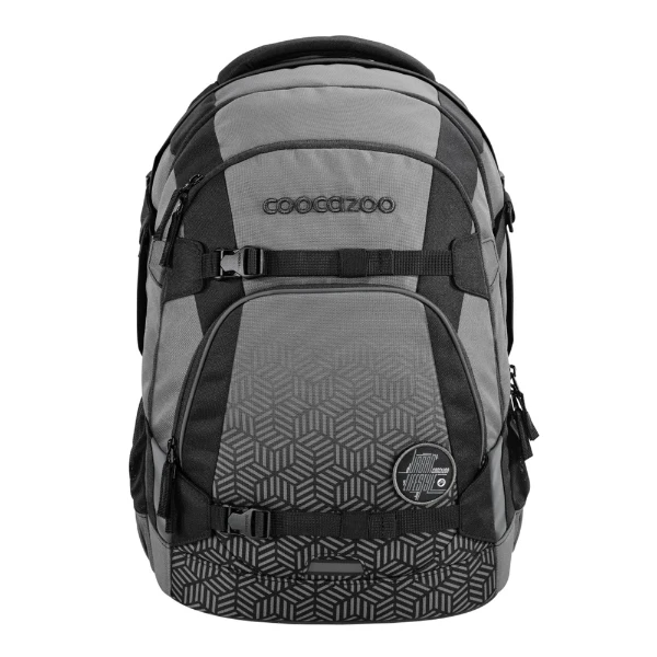 Vorderansicht des ergonomischen coocazoo Mate Schulrucksacks im dunkelgrauen Carbon-Struktur-Design mit schwarzen Reißverschlüssen
